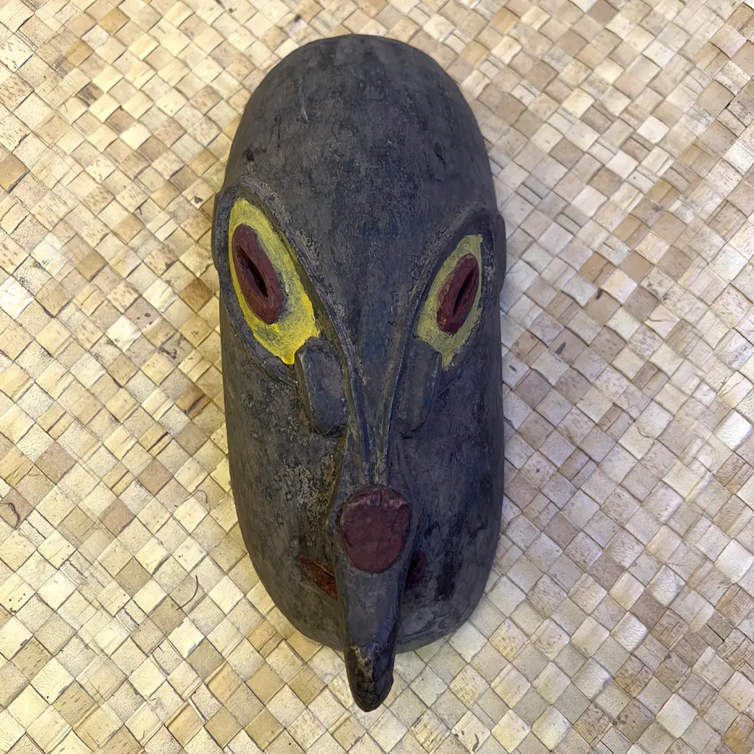 PAPUA NEW GUINEA SMALL MASK 16